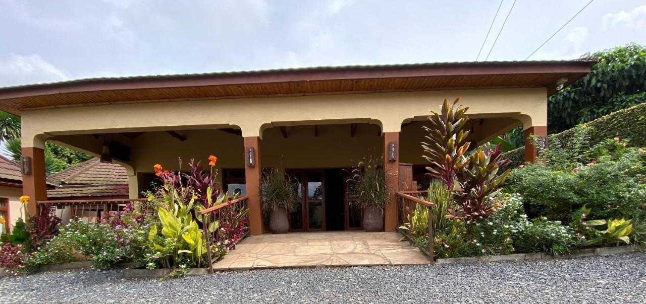 Ahadi Lodge 아루샤 외부 사진